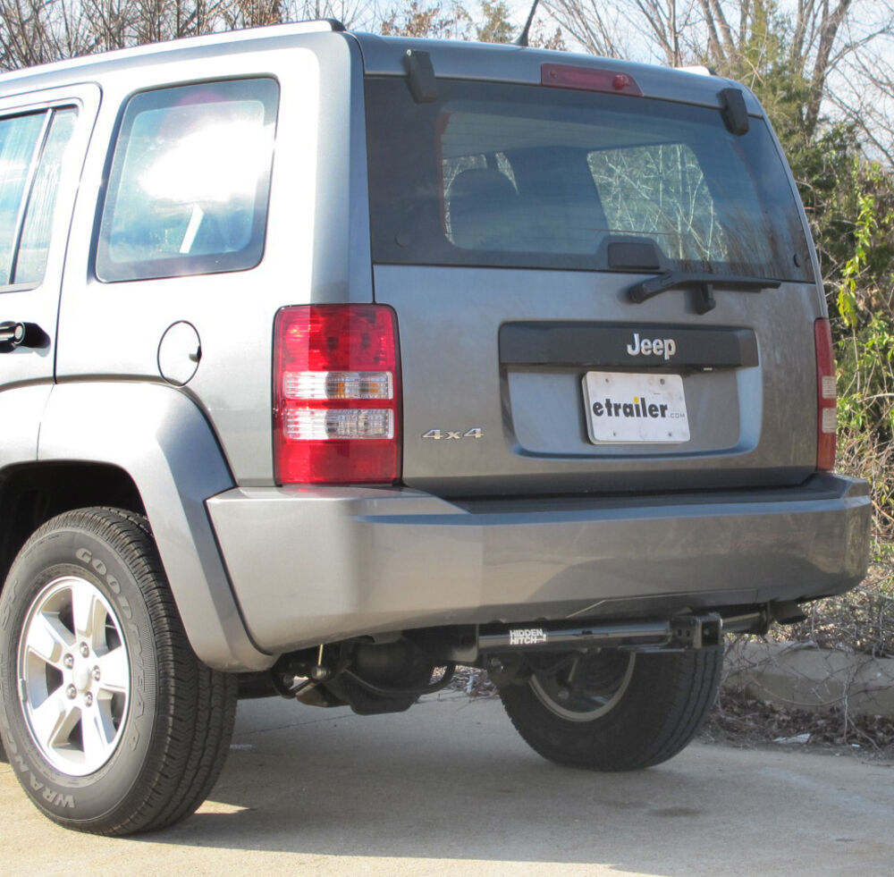 Hidden hitch for jeep