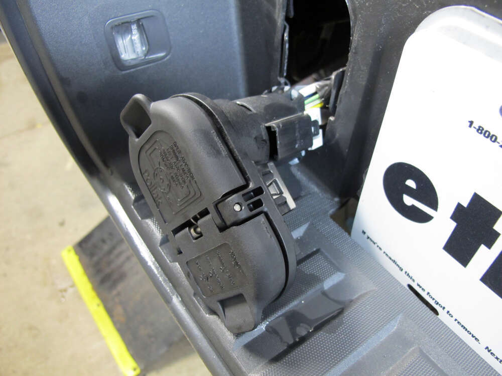 Pollak 7 Mounting