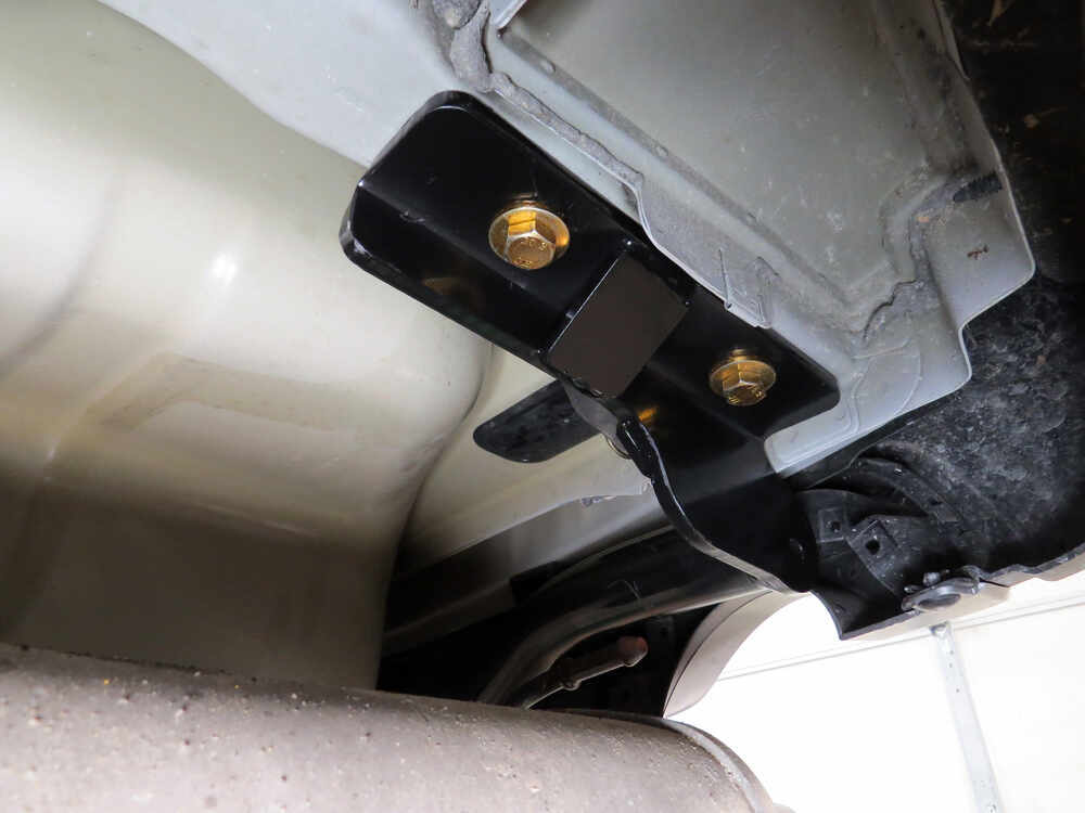 2017 Ford Explorer Trailer Hitch - Curt