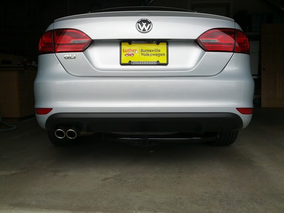 2012 Volkswagen Jetta SportWagen Trailer Hitch Curt