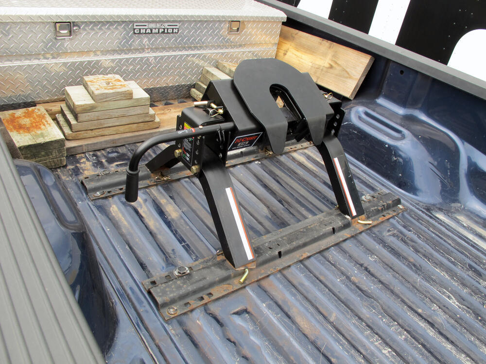 Curt E16 5th Wheel Trailer Hitch - Slide Bar Jaw - 16,000 ...