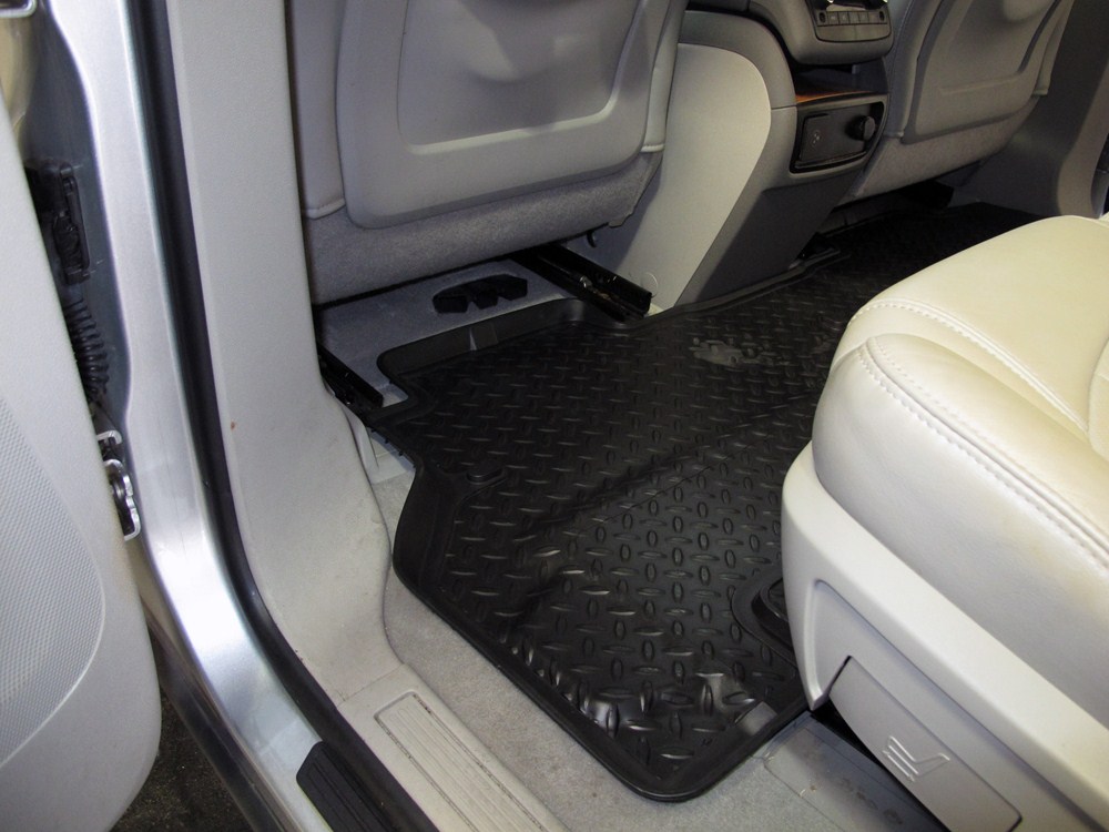 husky liners floor mats for buick enclave 2010 hl61021 husky liners floor mats for buick enclave 2010 hl61021