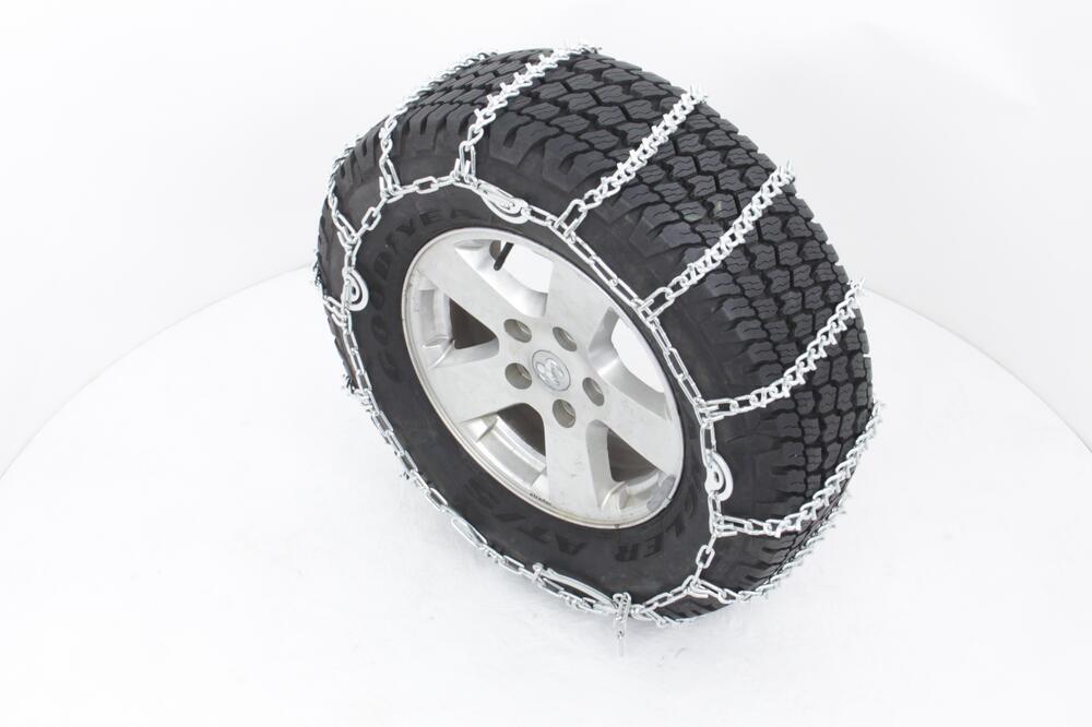 Titan Chain Snow Tire Chains w/ Cams Ladder Pattern VBar Link 1