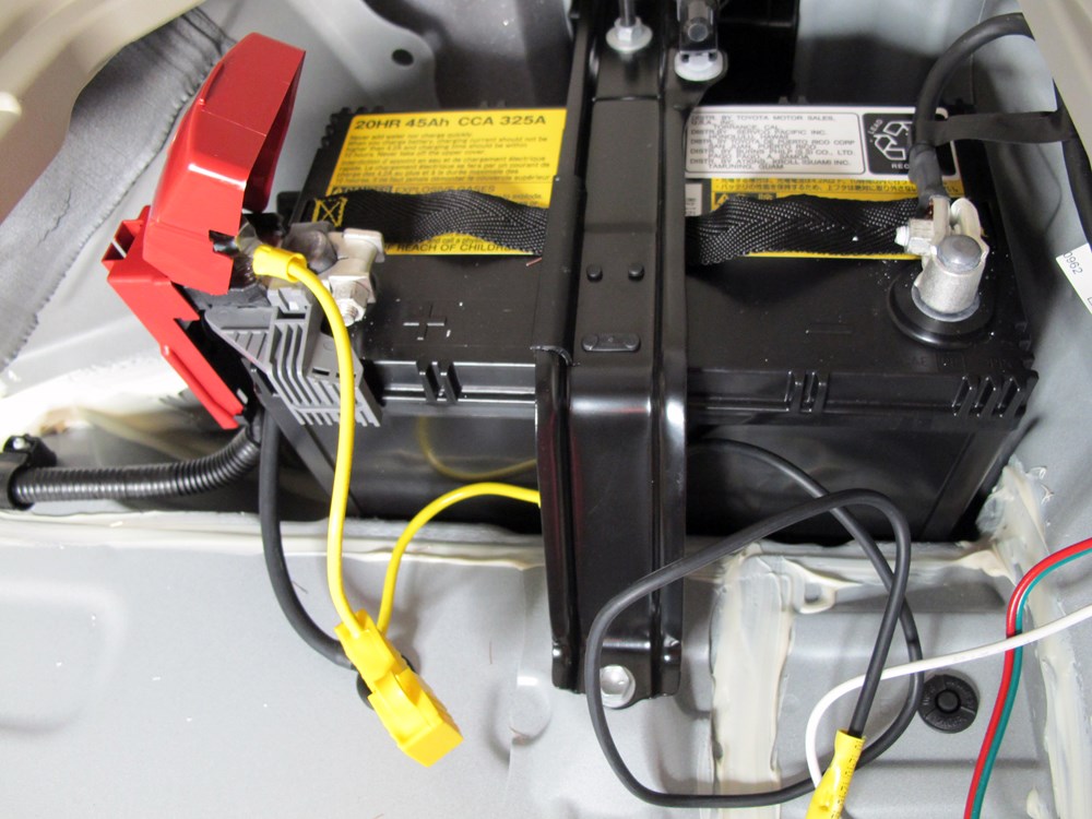 2017 Toyota Prius v Custom Fit Vehicle Wiring - Tekonsha