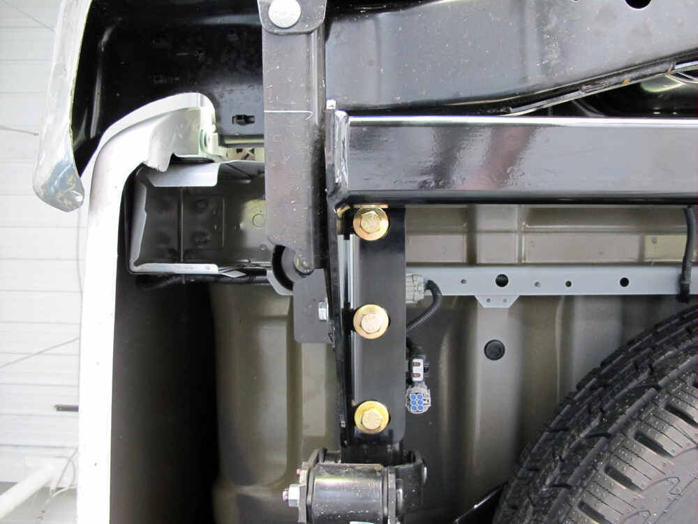 2013 Nissan Frontier Trailer Hitch Curt