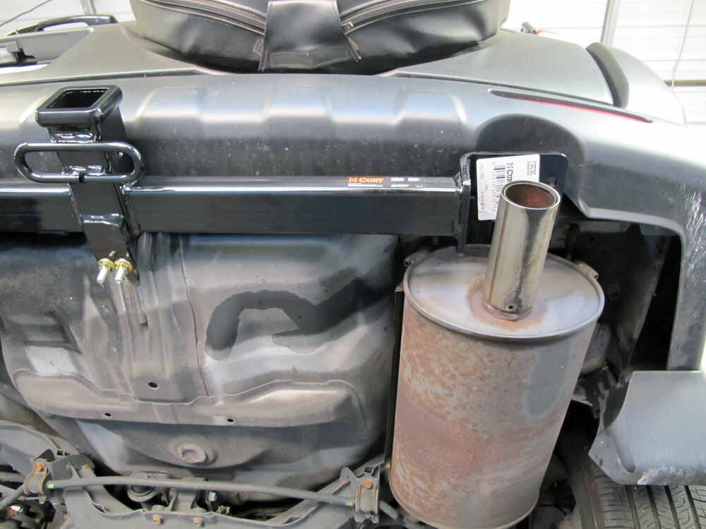 2005 Honda CR-V Curt Trailer Hitch Receiver - Custom Fit ... 2005 Honda CR-V Curt Trailer Hitch Receiver - Custom Fit ...