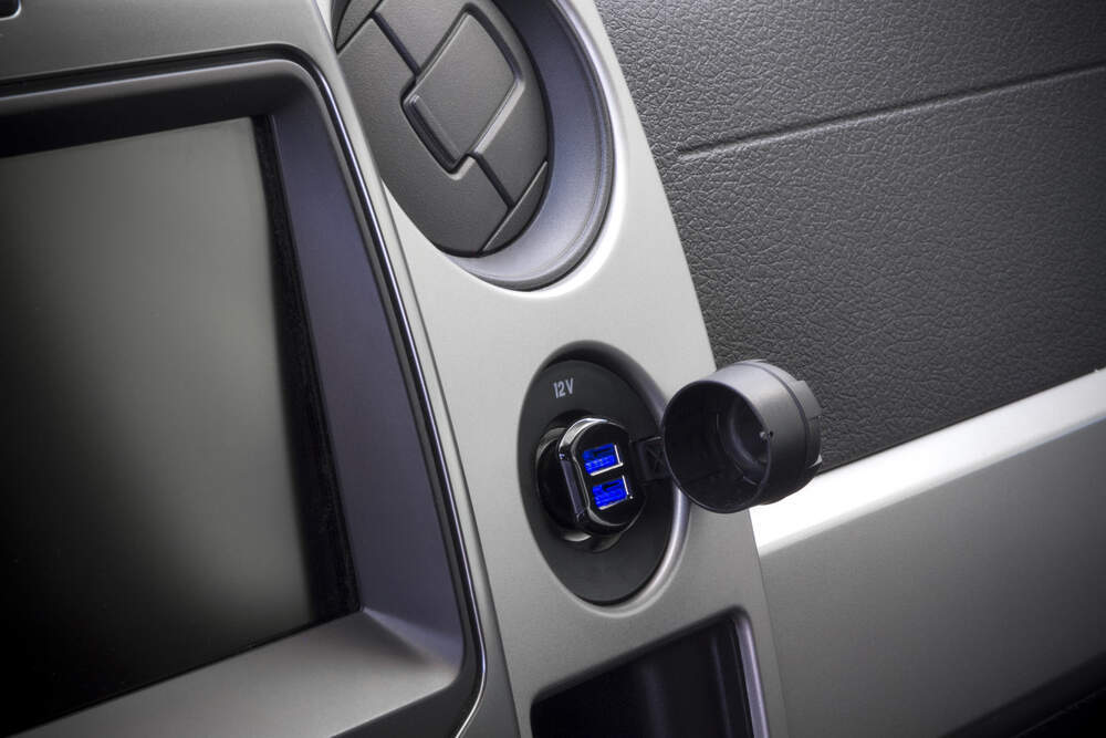 Scosche ReVolt Car Charger Dual Illuminated USB Ports 12 Scosche ReVolt Car Charger Dual Illuminated USB Ports 12