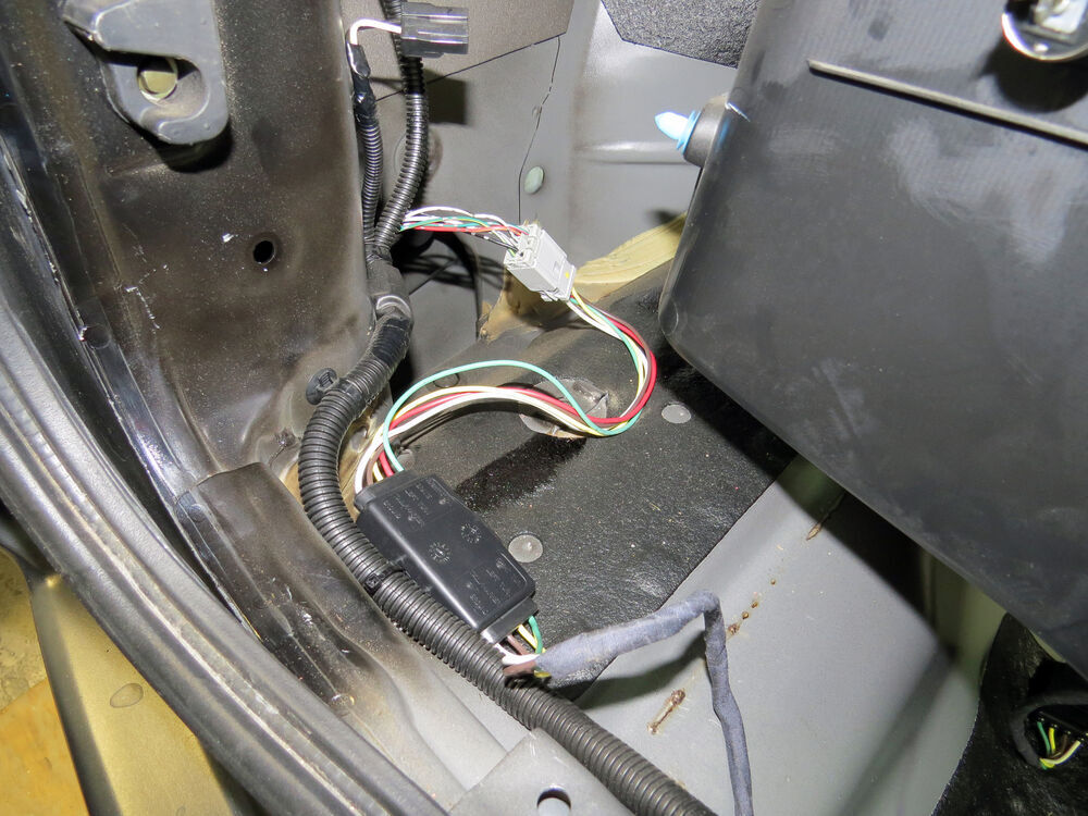 Hopkins Plug-In Simple Vehicle Wiring Harness with 4-Pole ... 2004 honda cr v stereo wiring 