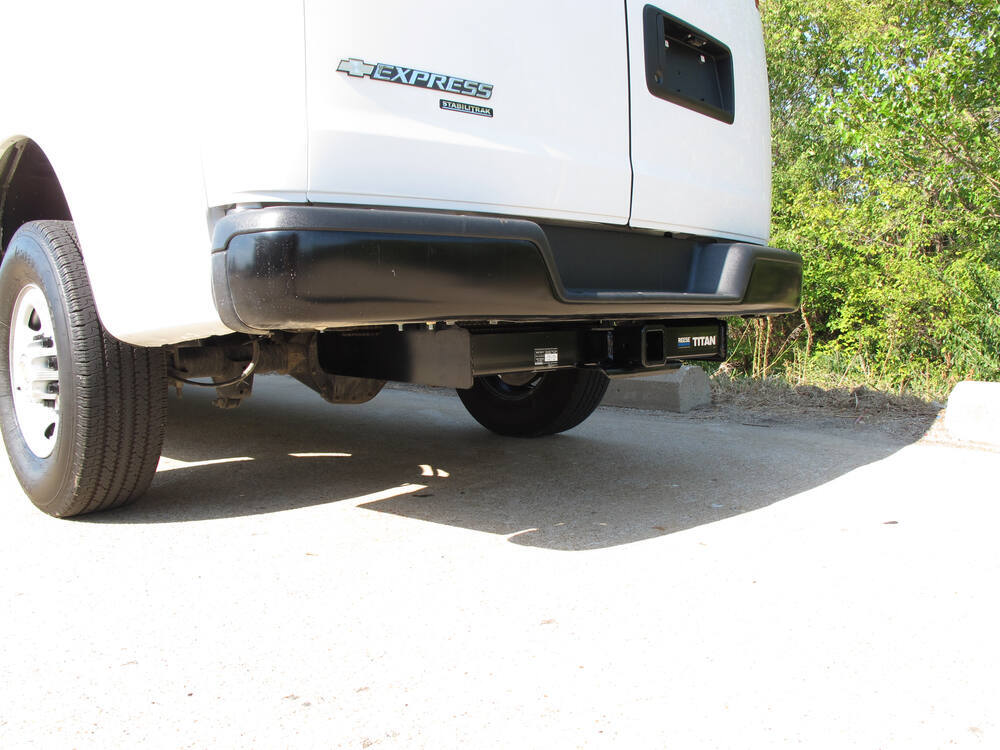 2007 Chevrolet Express Van Trailer Hitch