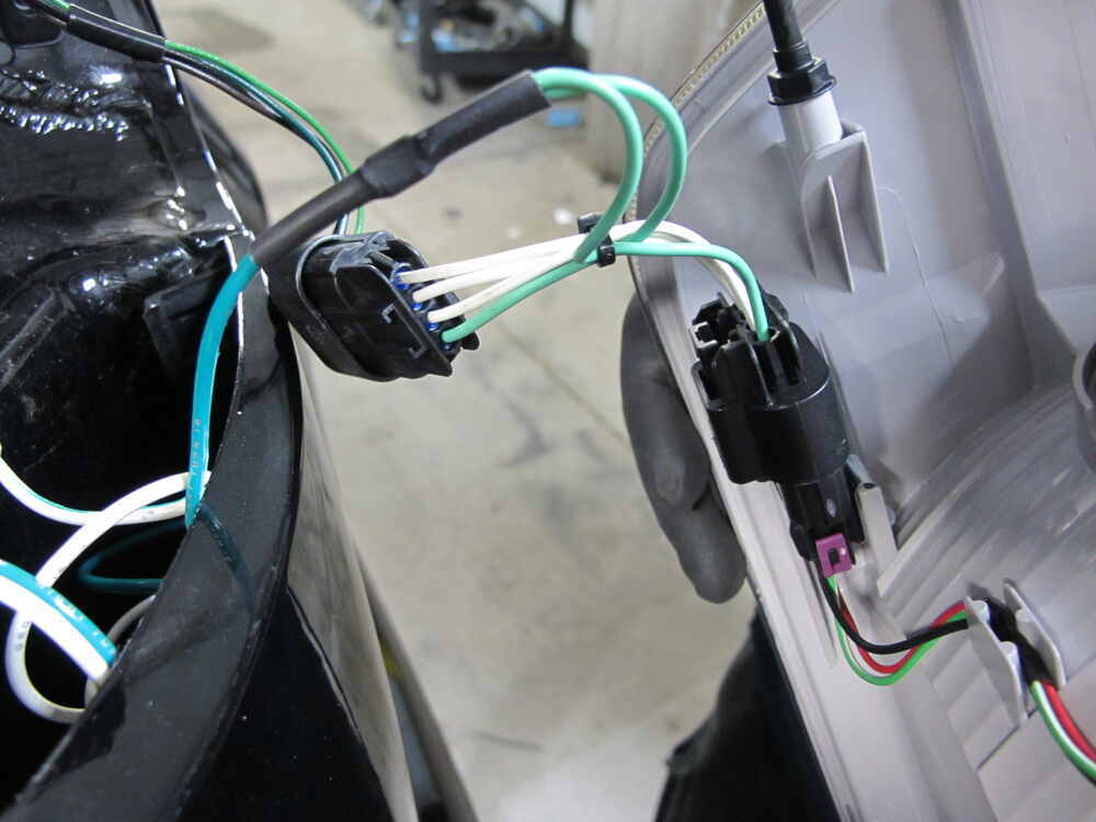 2011 GMC Terrain Curt T-Connector Vehicle Wiring Harness with 4-Pole
