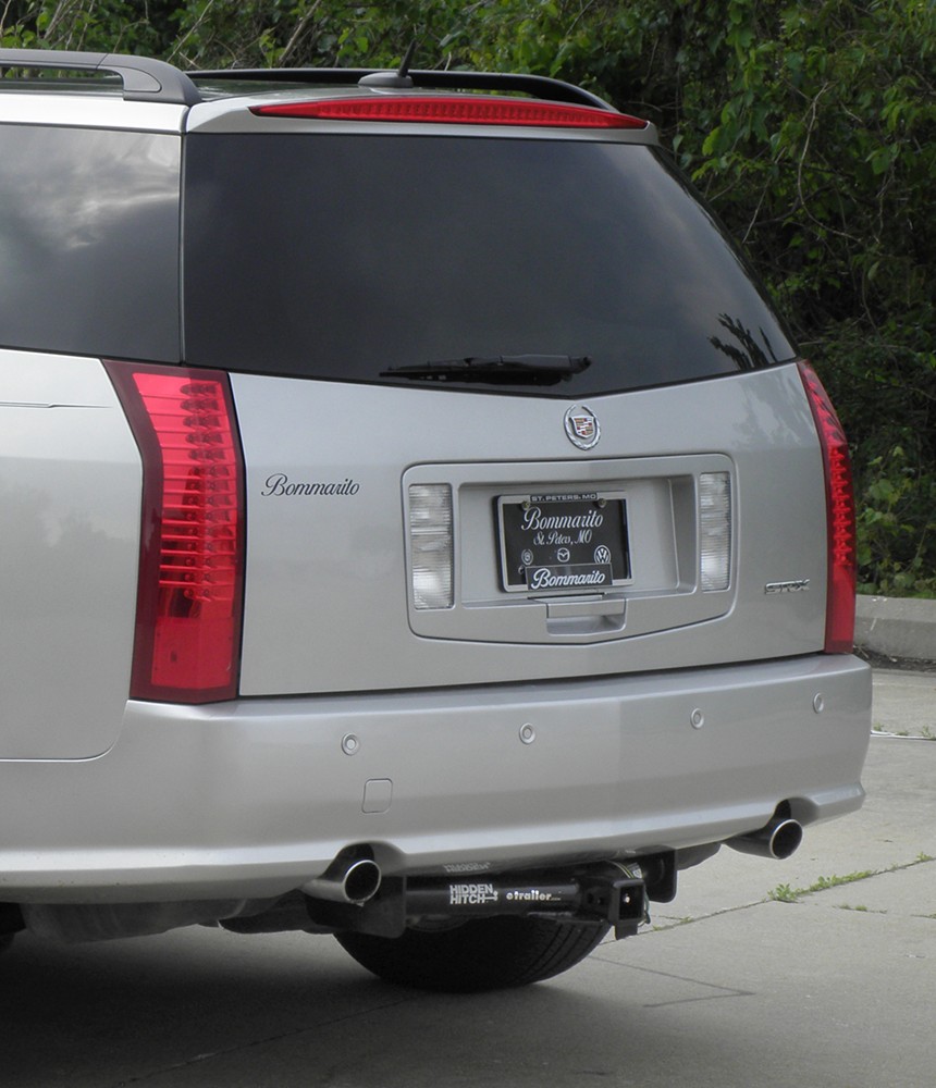 Hidden Hitch Custom Fit Hitch - 87661 on 2005 Cadillac SRX