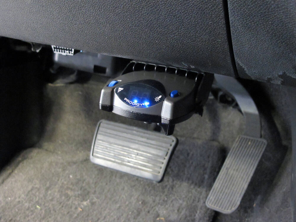 hooking up electric trailer brakes For electric brakes for trailers with air brake systems, hayes offers the air actuated controller, with capacity up to 8 brake assemblies. hooking up electric trailer brakes For electric brakes for trailers with air brake systems, hayes offers the air actuated controller, with capacity up to 8 brake assemblies.