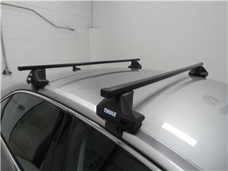 Thule SquareBar on Vehicle