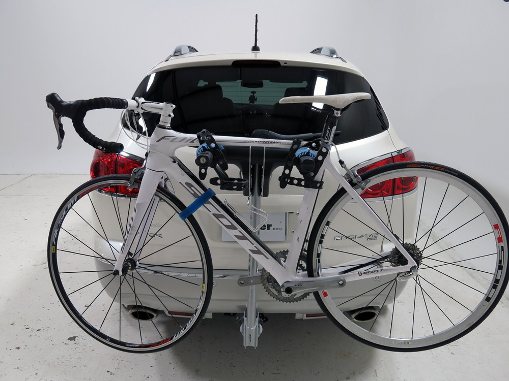 2013 Volvo XC60 Thule Helium Aero 2 Bike Rack 11/4" and