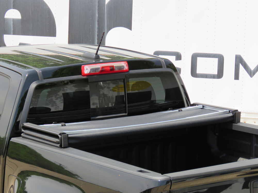 2018 Chevrolet Colorado Bestop EZ Fold Folding Tonneau Cover