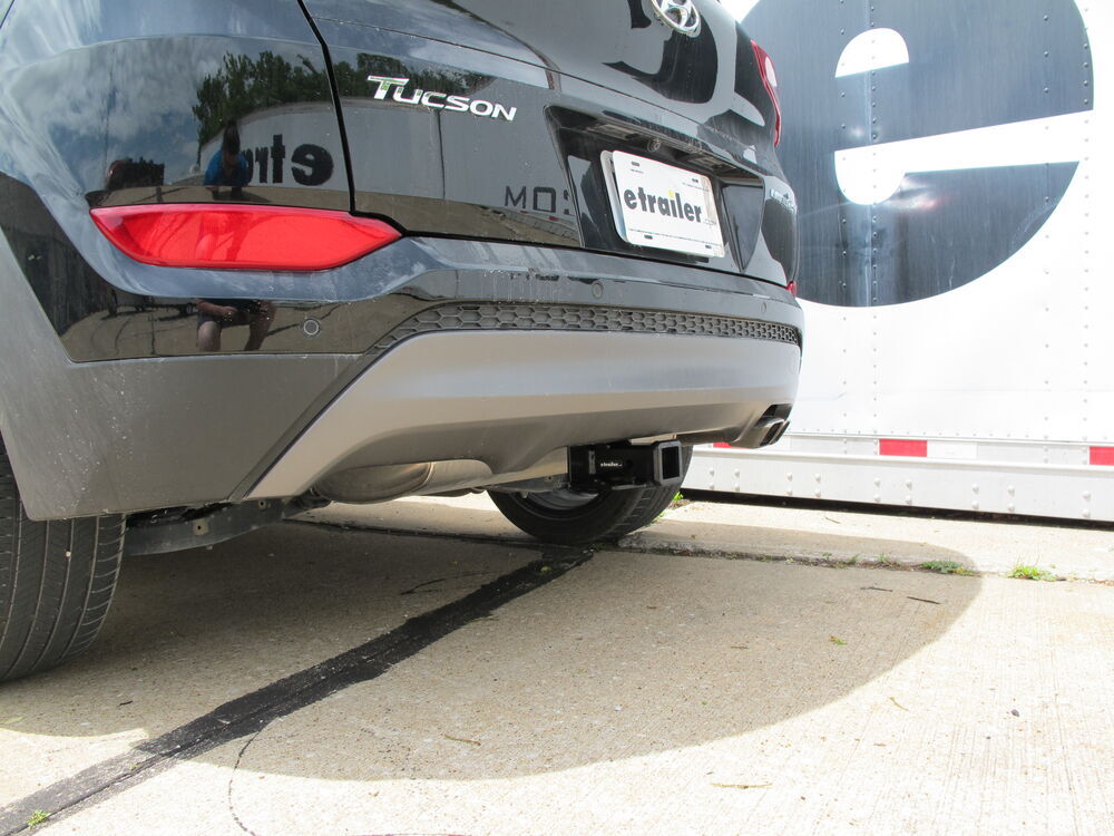Class Iii Hitch >> 2017 Hyundai Tucson Trailer Hitch - Curt Class Iii Hitch >> 2017 Hyundai Tucson Trailer Hitch - Curt