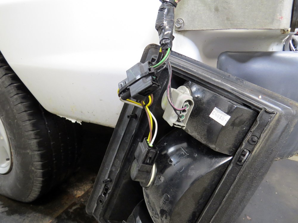 2004 Ford Van Curt T