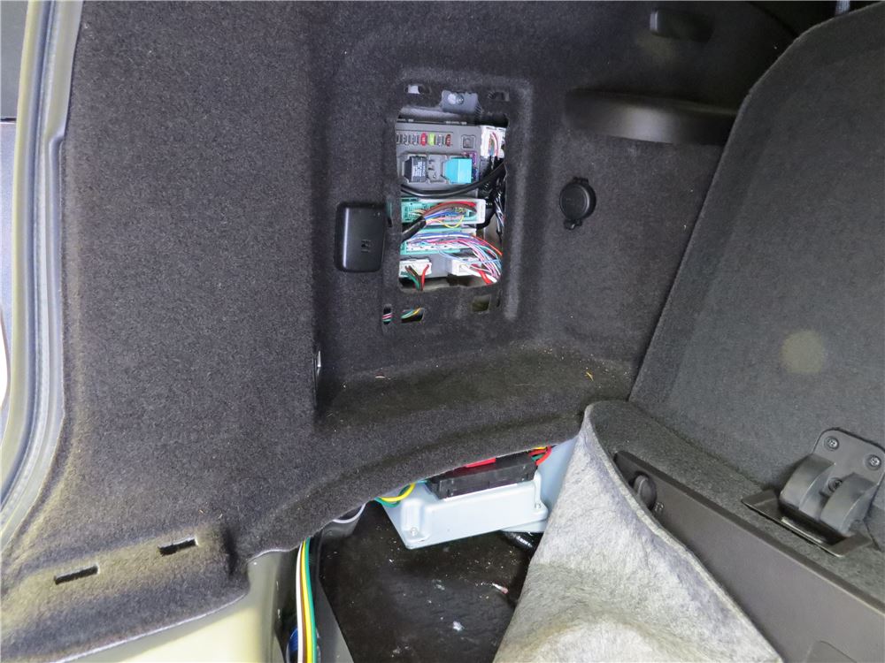 2012 Acura MDX Curt T-Connector Vehicle Wiring Harness with 4-Pole Flat