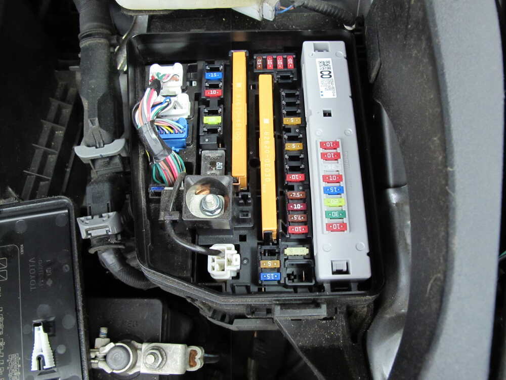 2014 Toyota Highlander Custom Fit Vehicle Wiring - Curt