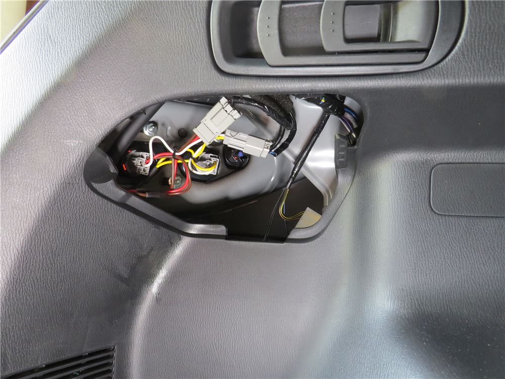 2016 Mazda CX-5 Custom Fit Vehicle Wiring - Curt