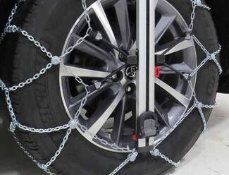 How to put tire chains on a semi: 8 steps to follow