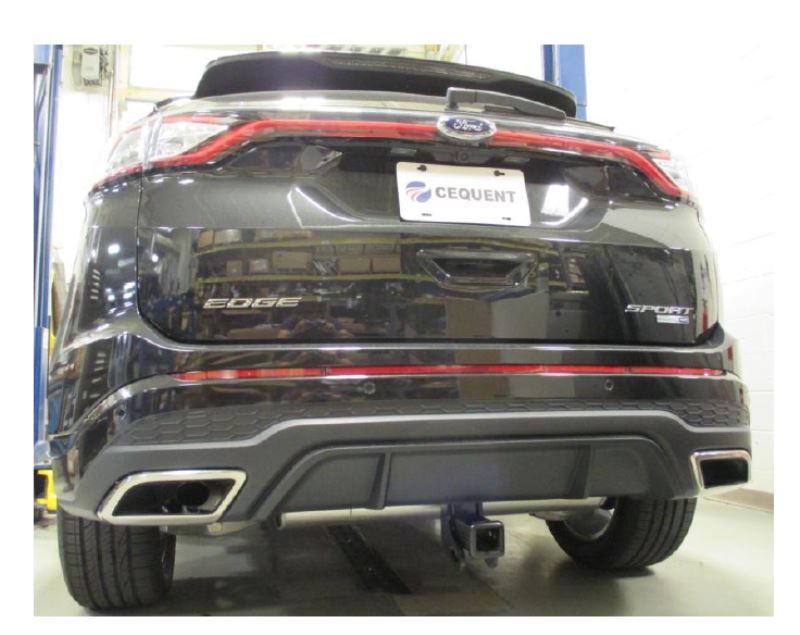 Trailer Hitch That Is Mostly Hidden For A 2015 Ford Edge