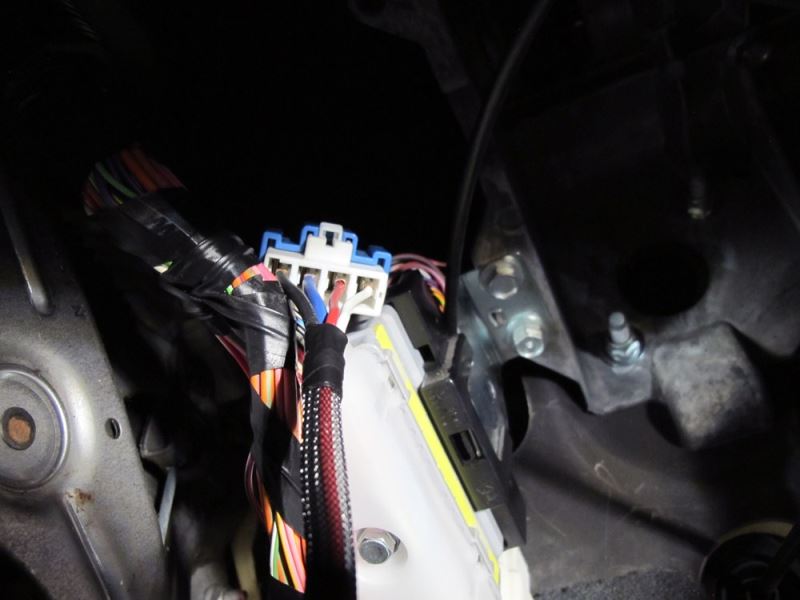 Where Does a Brake Controller Plug Into on a 2006 Dodge ... dodge trailer brake controller wiring diagram 