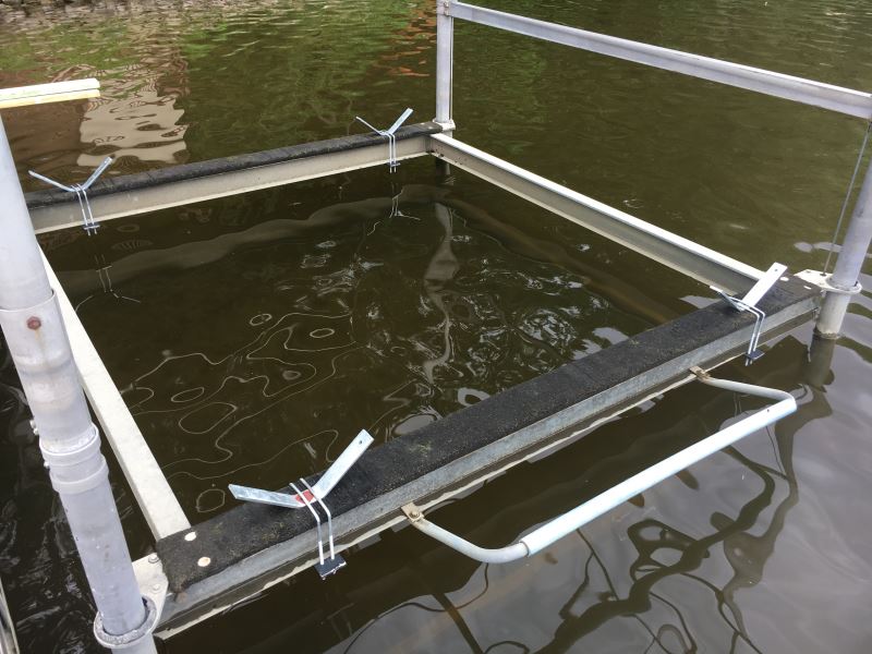 ce smith bolster bracket for pontoon boat trailers
