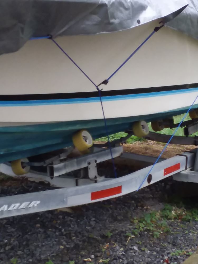 Yates Ribbed Wobble Roller for EZ Loader Boat Trailers 