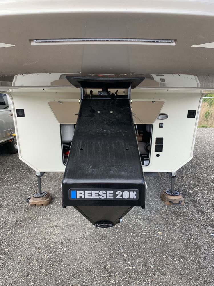 Reese Goose Box 5th-Wheel-to-Gooseneck Air Ride Coupler ...