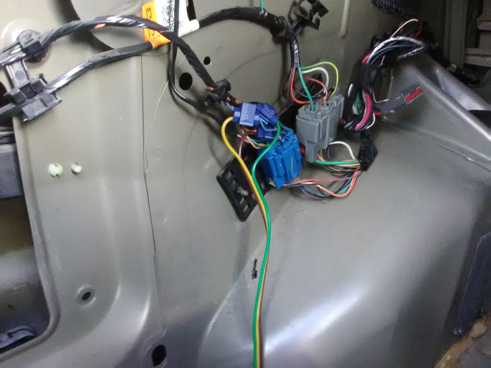 Curt Vehicle Wiring Harness With 4