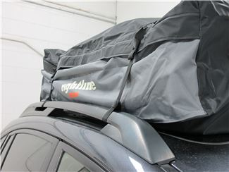 Cargo bag on raised side rails