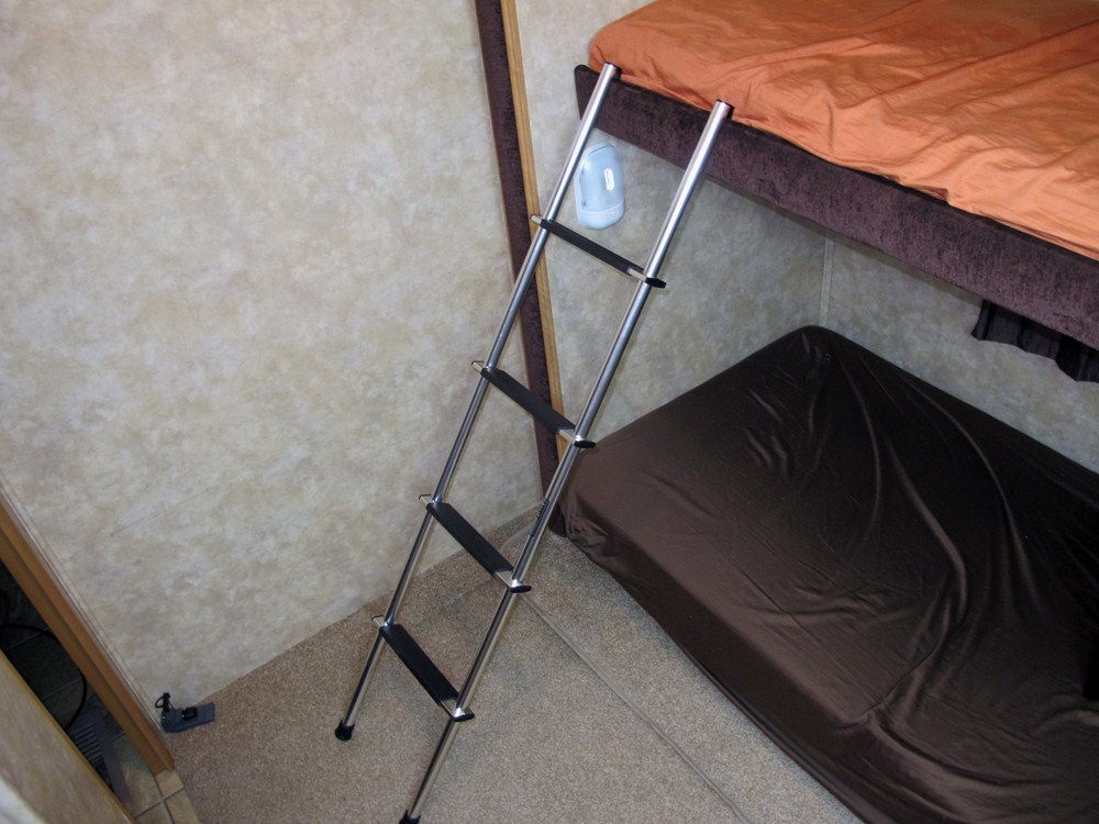 Surco RV Bunk Ladder - Bolt-On Hook Retainers - 60" Long 